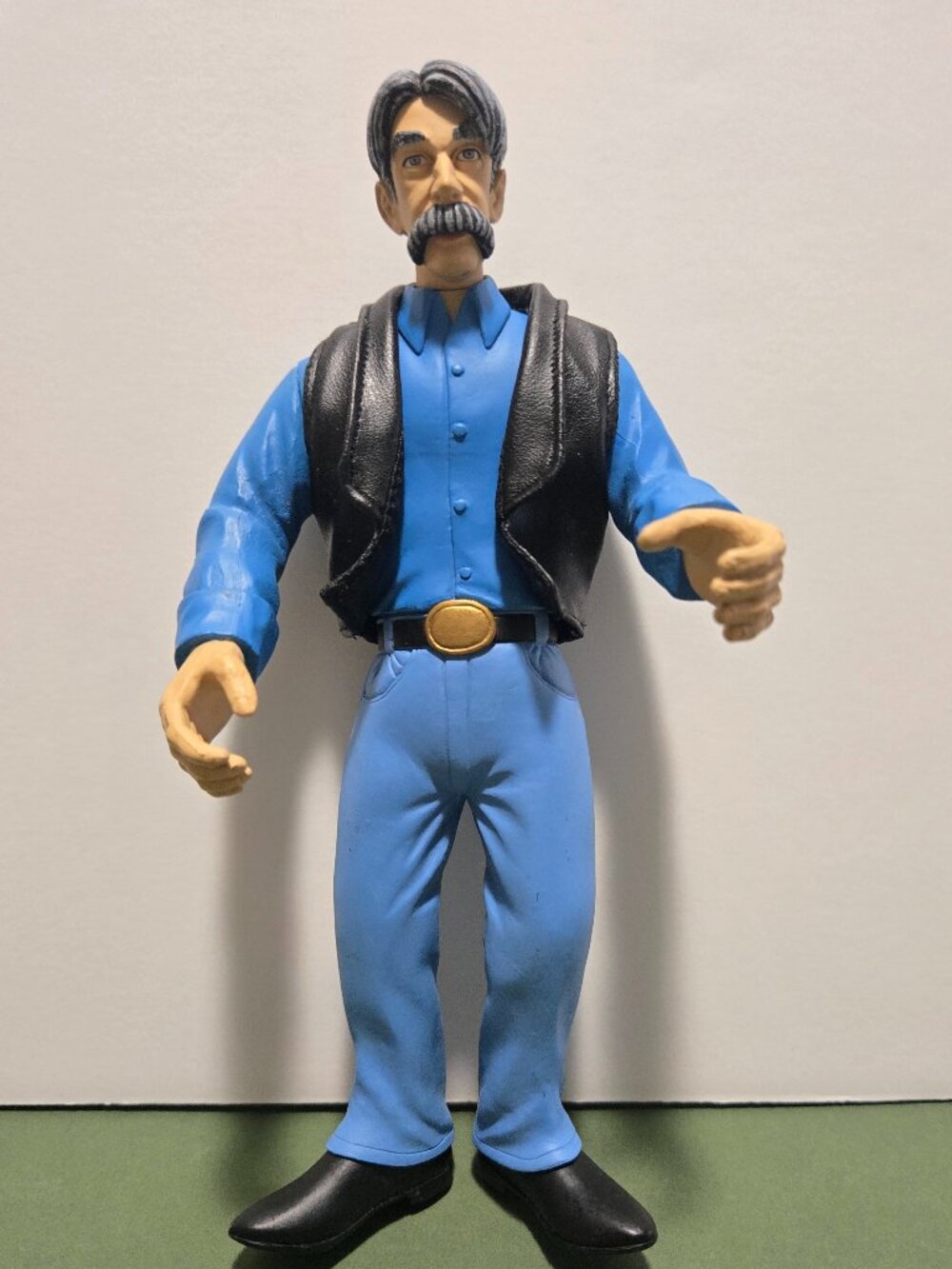 Bif Bank Pow?UThe Stranger" figure fron 'The Big Lebowski'